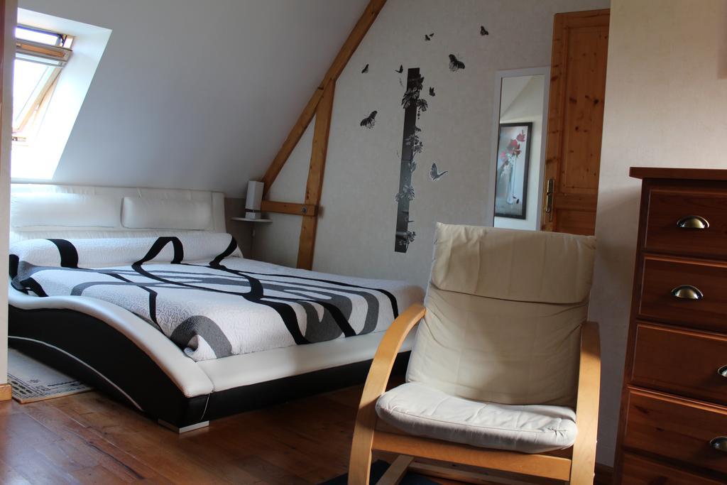 B&B Devalpierre Adult Only Glanville Kültér fotó